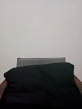 VIC22SECRET online show from February 13, 12:57 am