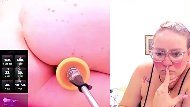 Paulina Davis  online show from March 2, 12:53 am