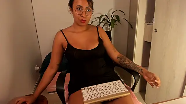 Victoriasant online show from February 22, 4:51 am