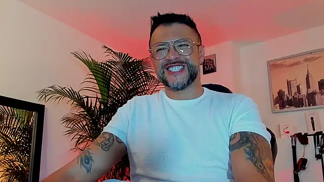 MrFrank tattoo online show from December 2, 7:03 am