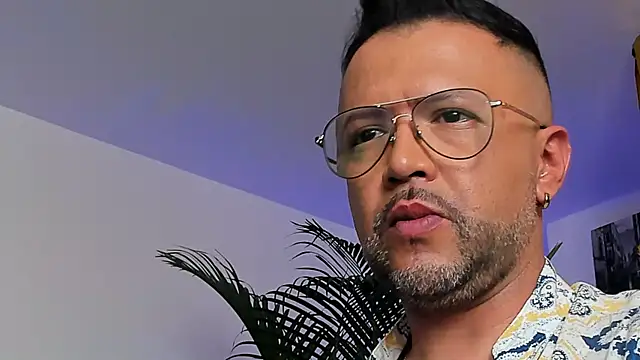 MrFrank tattoo online show from January 15, 6:40 pm