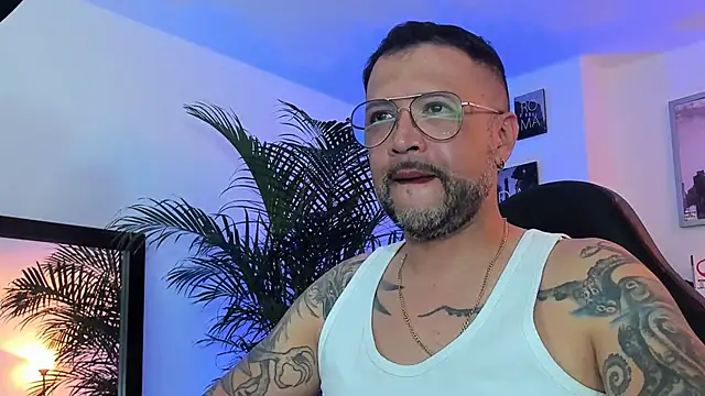 MrFrank tattoo online show from January 21, 12:25 am