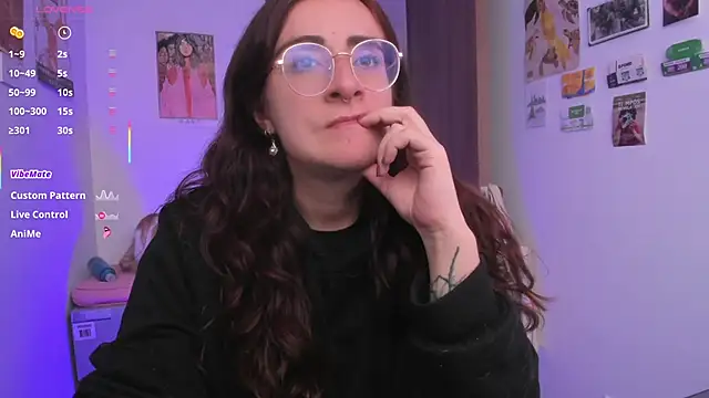 linda giggle online show from March 30, 8:32 pm