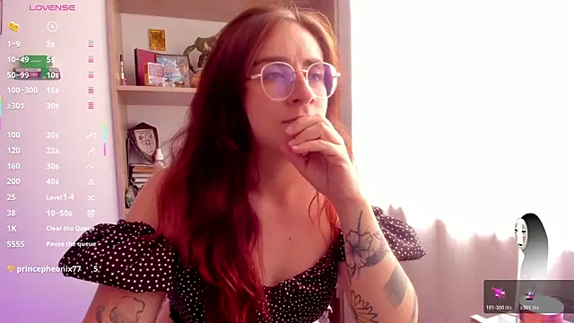 Snapshot of linda_giggle chatting on July 11, 3:26 pm linda giggle online show from July 11, 3:26 pm