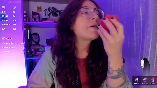 Snapshot of linda_giggle chatting on July 18, 2:16 am linda giggle online show from July 18, 2:16 am