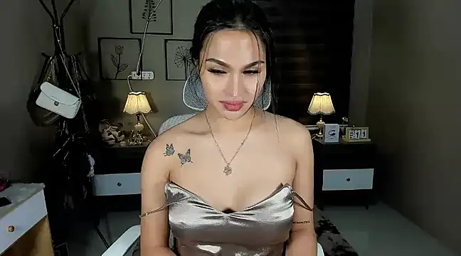 EternityBanks online show from February 12, 2:24 am