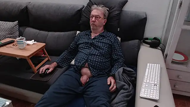 Nudelschwanz online show from March 5, 1:52 am