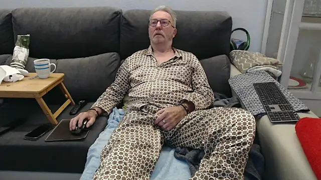 Nudelschwanz online show from February 27, 5:40 am