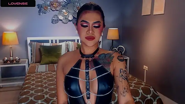 StellaStrong30 online show from March 5, 2:14 am