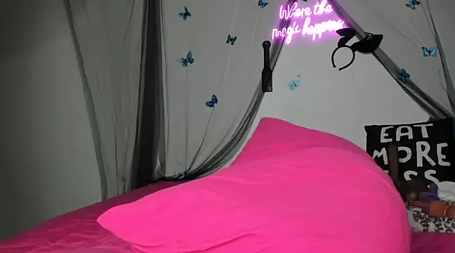 ThickAssRena online show from January 11, 9:46 pm