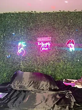 ThickAssRena online show from March 12, 8:20 am