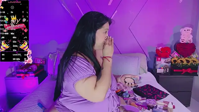 emmajohnss online show from May 8, 3:56 am