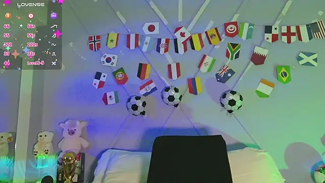 emmajohnss online show from July 15, 3:56 am
