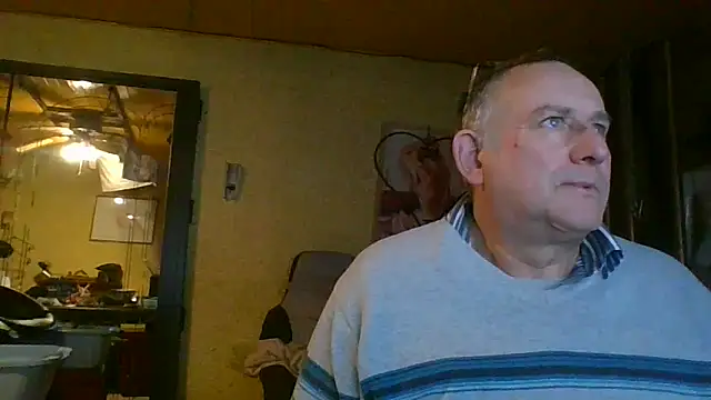 Snapshot of jeanlulu chatting on January 14, 8:37 pm jeanlulu online show from January 14, 8:37 pm