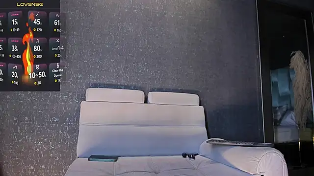 MarkWalker   online show from November 15, 10:01 am