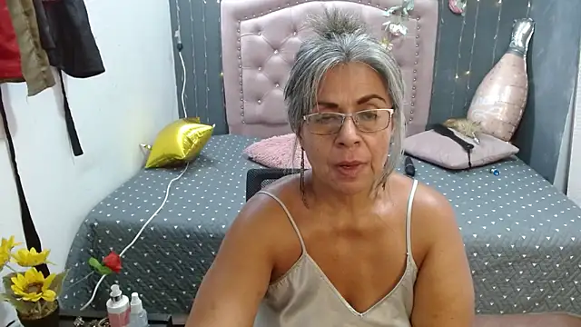 lalisha 96 online show from April 7, 1:17 am