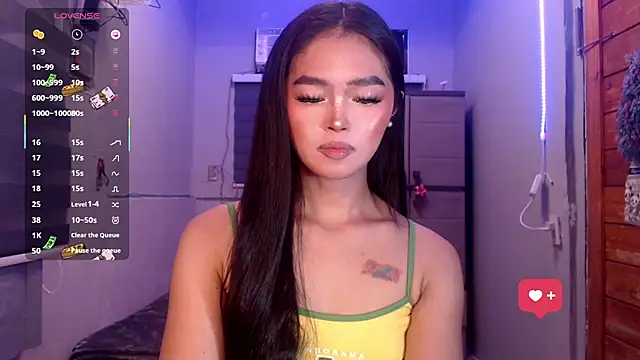 Itsme claire online show from October 18, 4:04 am