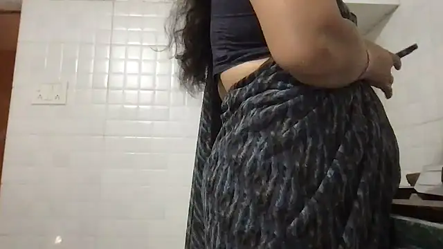 Riyasingh9 online show from February 4, 4:37 am