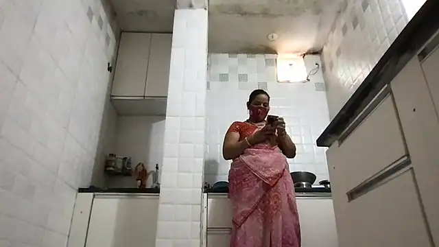 Riyasingh9 online show from November 1, 3:41 am