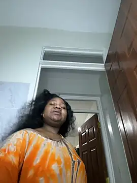 Snapshot of ThickyMel chatting on July 11, 12:24 am ThickyMel online show from July 11, 12:24 am