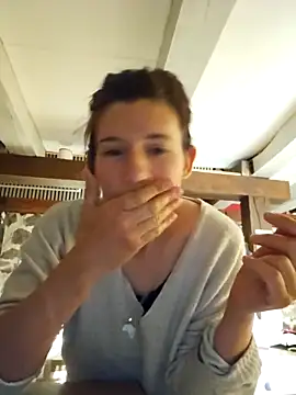 Lina lou4 online show from March 4, 7:19 am