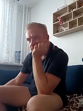 82liska online show from September 10, 11:21 am