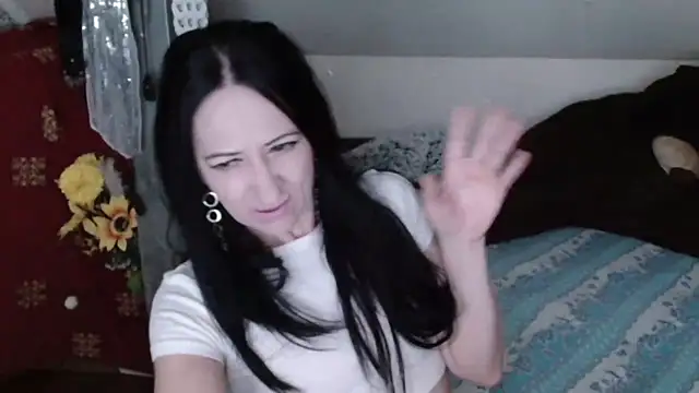 DebraMilf online show from April 24, 12:57 am