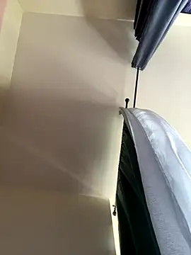 SuzieWanKenobi online show from September 14, 10:36 am