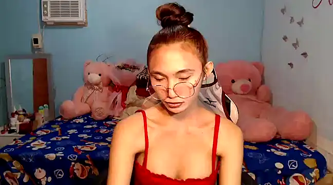 PirateEmpressBoaAico online show from February 18, 1:43 am