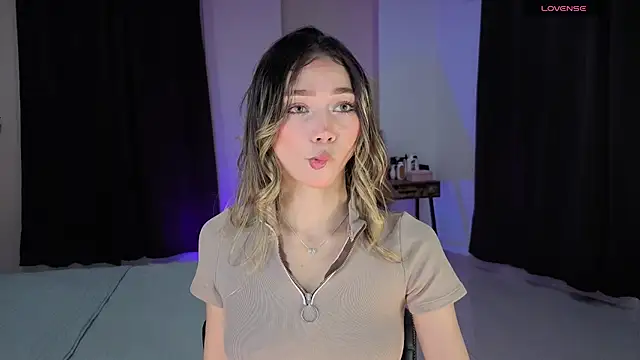 AmelieAxie online show from July 12, 3:08 am