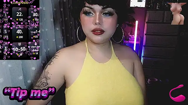 Snapshot of cherry_RED5 chatting on December 20, 11:21 am cherry RED5 online show from December 20, 11:21 am