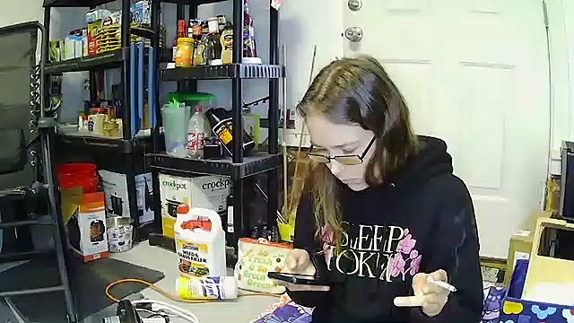 Dakota 02 online show from October 20, 12:49 pm