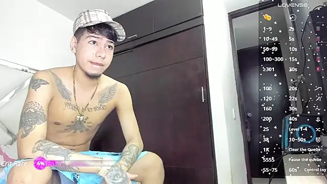 Snapshot of zack_isaac777 chatting on December 20, 3:25 am zack isaac777 online show from December 20, 3:25 am