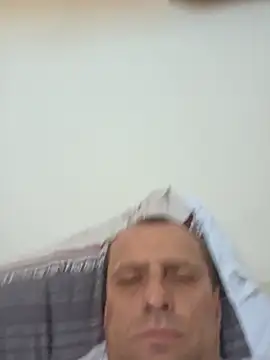 Roman0798 online show from May 29, 7:28 am