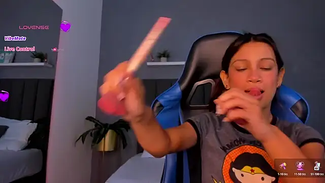 cora 22 online show from October 30, 12:50 pm