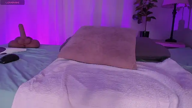 Snapshot of swt_kahia chatting on February 21, 3:34 am swt kahia online show from February 21, 3:34 am