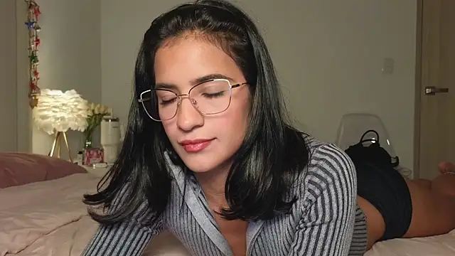 I am kat online show from March 30, 2:01 am