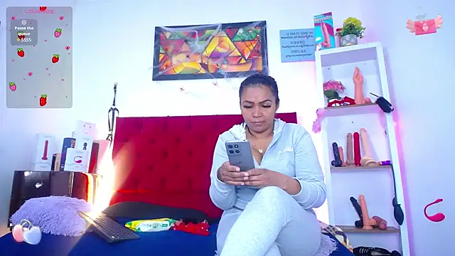 louise nails online show from November 15, 2:35 pm