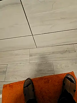 Snapshot of cross10 chatting on January 5, 11:22 pm cross10 online show from January 5, 11:22 pm