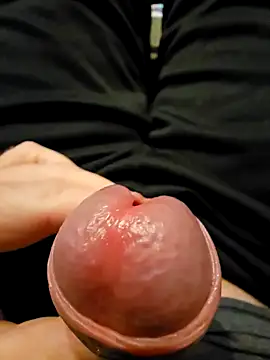 Snapshot of cross10 chatting on January 28, 10:23 pm cross10 online show from January 28, 10:23 pm