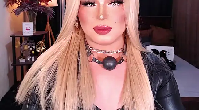 Snapshot of Bitch_Fowler69 chatting on January 11, 7:59 pm Bitch Fowler69 online show from January 11, 7:59 pm