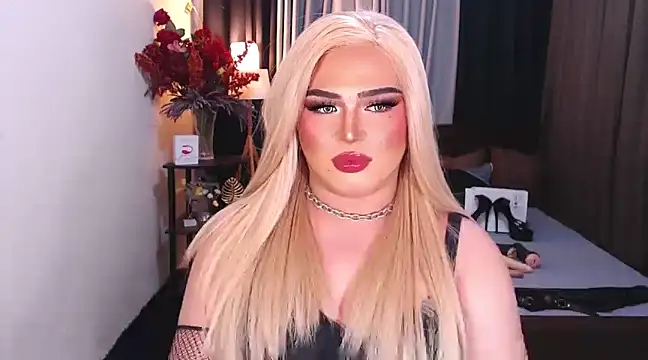 Snapshot of Bitch_Fowler69 chatting on January 13, 6:05 pm Bitch Fowler69 online show from January 13, 6:05 pm