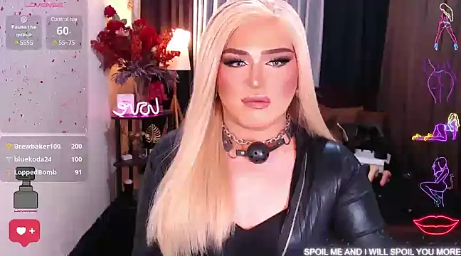 Snapshot of Bitch_Fowler69 chatting on January 16, 10:44 pm Bitch Fowler69 online show from January 16, 10:44 pm