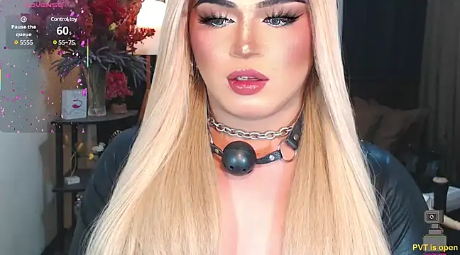 Snapshot of Bitch_Fowler69 chatting on March 17, 12:35 pm Bitch Fowler69 online show from March 17, 12:35 pm