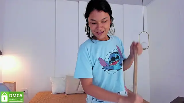 Snapshot of sexychanell_18 chatting on January 22, 6:41 pm sexychanell 18 online show from January 22, 6:41 pm