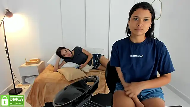 Snapshot of sexychanell_18 chatting on March 1, 3:49 pm sexychanell 18 online show from March 1, 3:49 pm