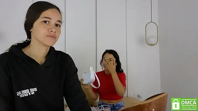 Snapshot of sexychanell_18 chatting on November 30, 1:15 pm sexychanell 18 online show from November 30, 1:15 pm