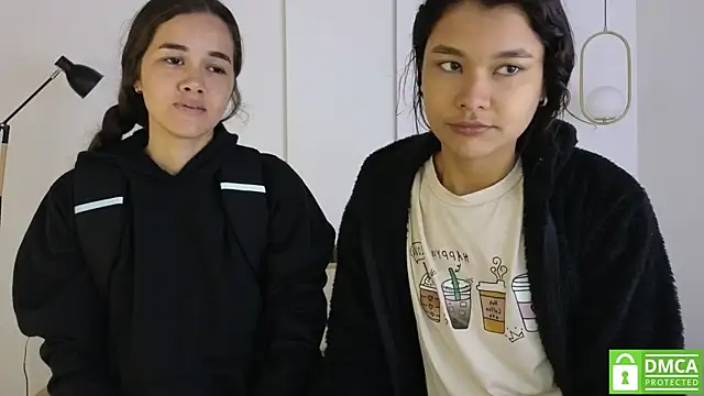 Snapshot of sexychanell_18 chatting on December 17, 1:06 pm sexychanell 18 online show from December 17, 1:06 pm