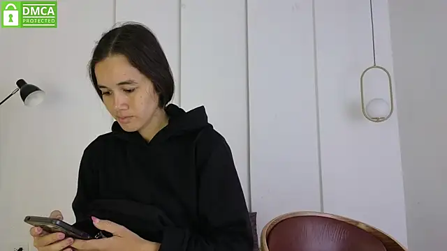 sexychanell 18 online show from May 9, 1:27 pm