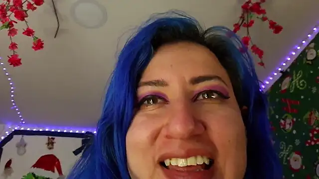 Snapshot of pussytight_pervert chatting on December 14, 11:09 pm pussytight pervert online show from December 14, 11:09 pm